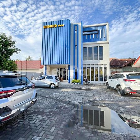 Hotel Andono Near Yia Mitra Reddoorz Temon Εξωτερικό φωτογραφία