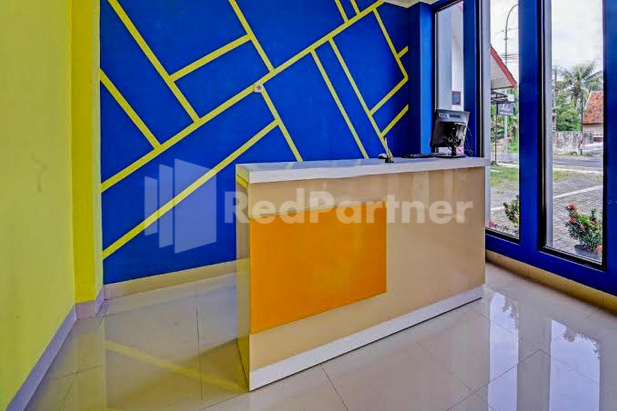 Hotel Andono Near Yia Mitra Reddoorz Temon Εξωτερικό φωτογραφία